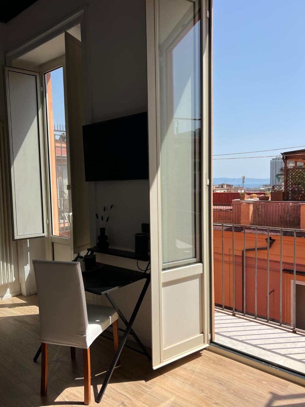 B&B Ruffo Di Bagnara Palazzo Monumentale Napoli Exterior foto
